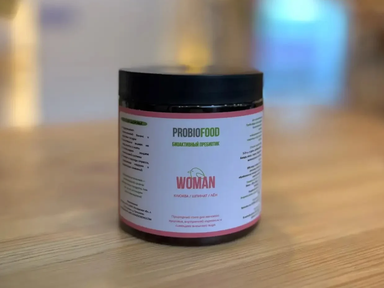 Растительный комплекс для женского здоровья. Баночка Пробиофуд WOMAN с крио-порошком клюквы, шпината и льна.